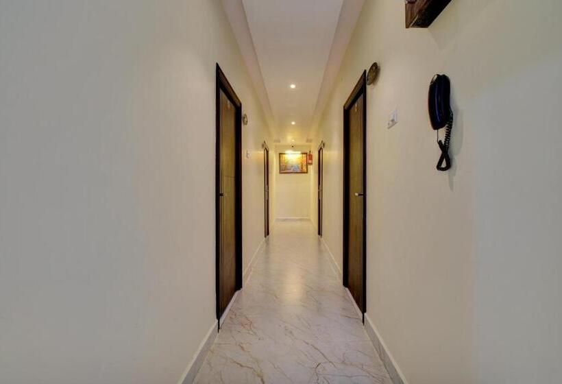 Collection O Hotel Mango Tree