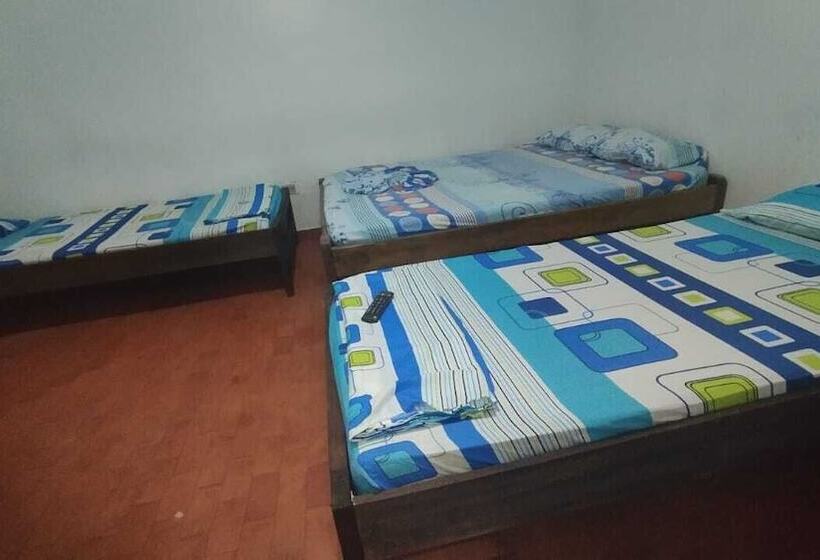 فنادق الكبسولة Dayanda