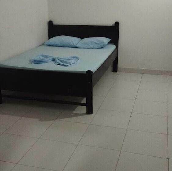 فنادق الكبسولة Dayanda