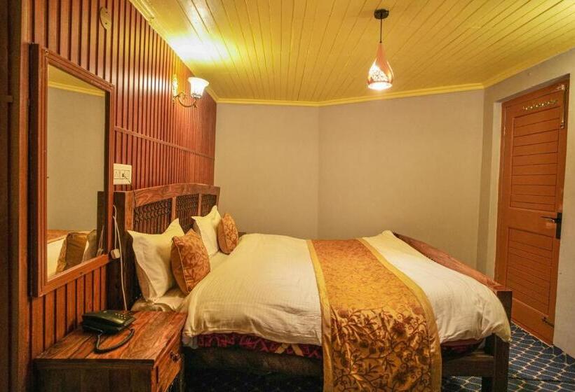 ホテル Little Silver