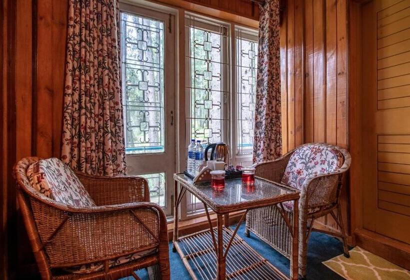 ホテル Little Silver