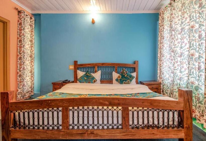 ホテル Little Silver