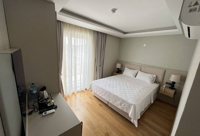 ホテル Sezer S Oliva