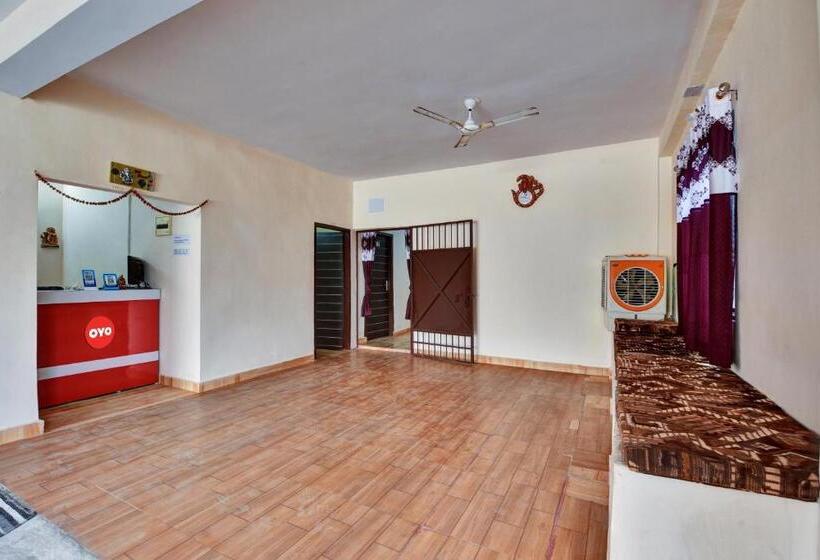 Отель Super Oyo Flagship 81472 The Harsa Inn