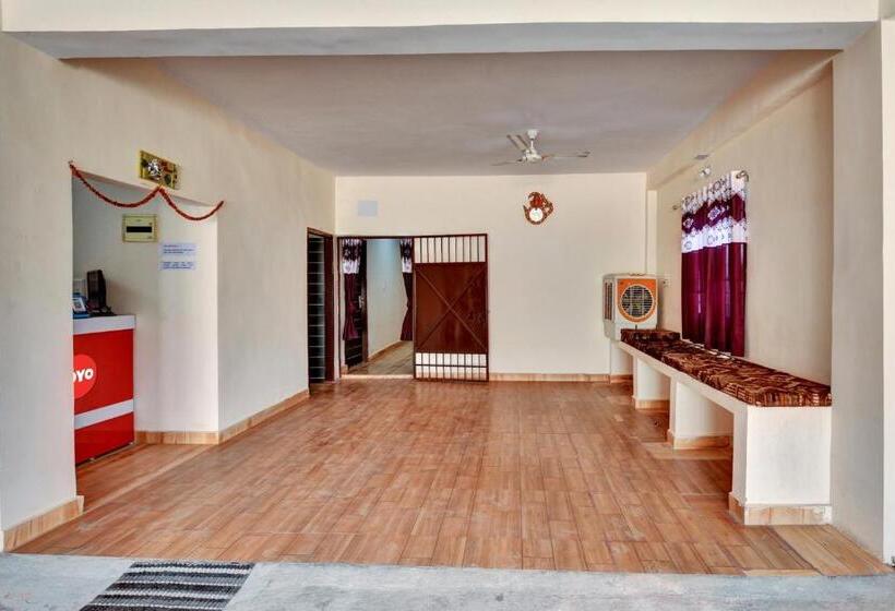 Отель Super Oyo Flagship 81472 The Harsa Inn