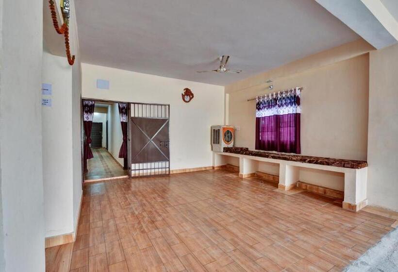 Отель Super Oyo Flagship 81472 The Harsa Inn