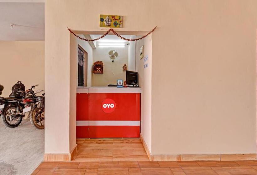 Отель Super Oyo Flagship 81472 The Harsa Inn