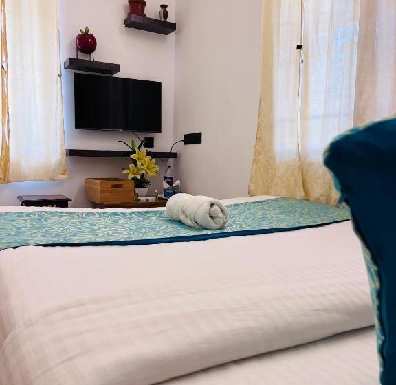 בית מלון כפרי The Luxe