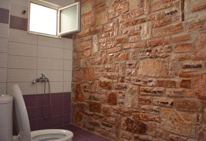 Отель Vila Emiljano