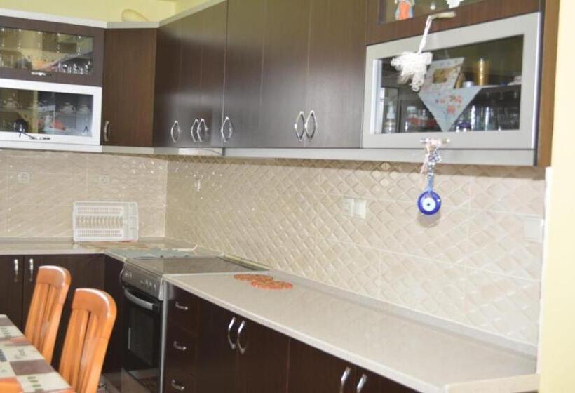 Отель Vila Emiljano