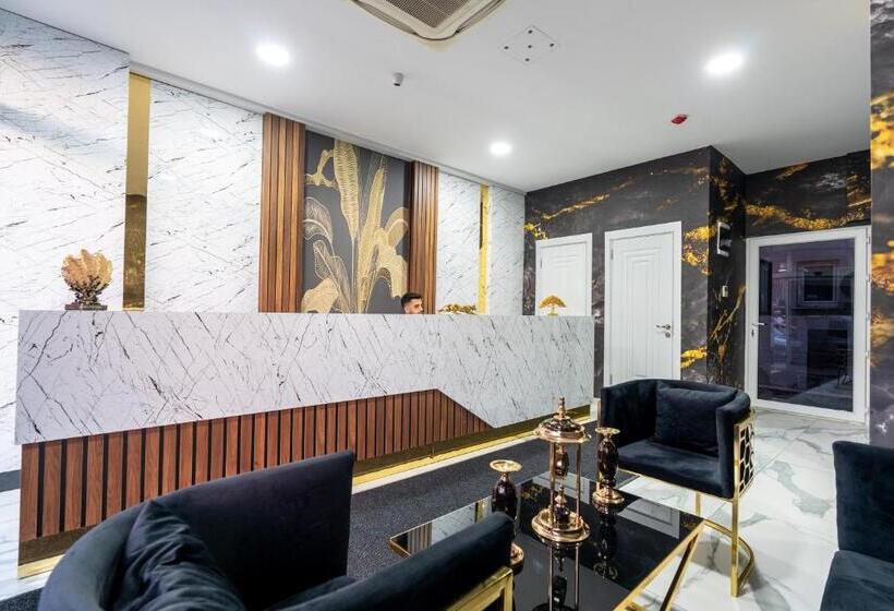 هتل Wp White Palace