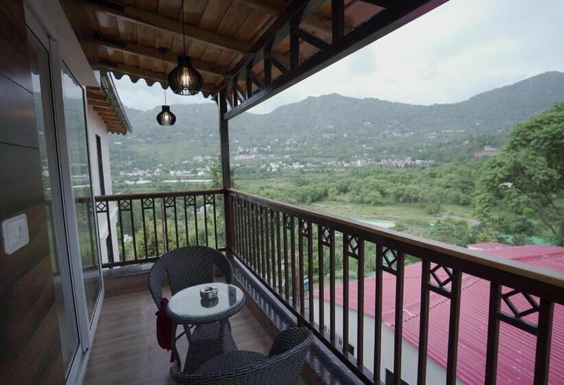 Nivedan Hotel And Resort