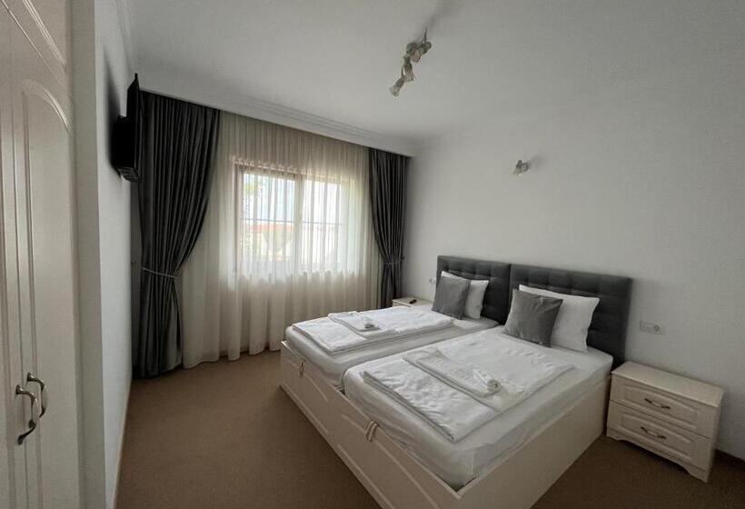 Пансион Casa Elena Baile Felix