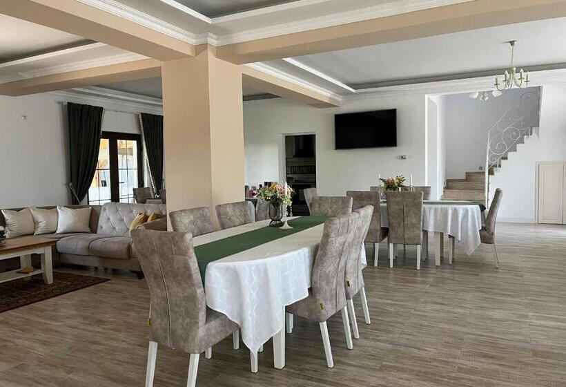 Пансион Casa Elena Baile Felix