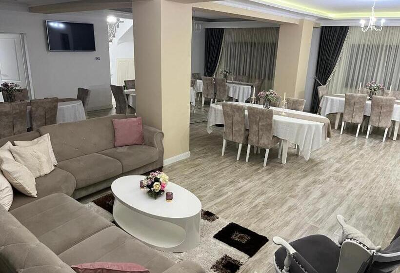 Пансион Casa Elena Baile Felix