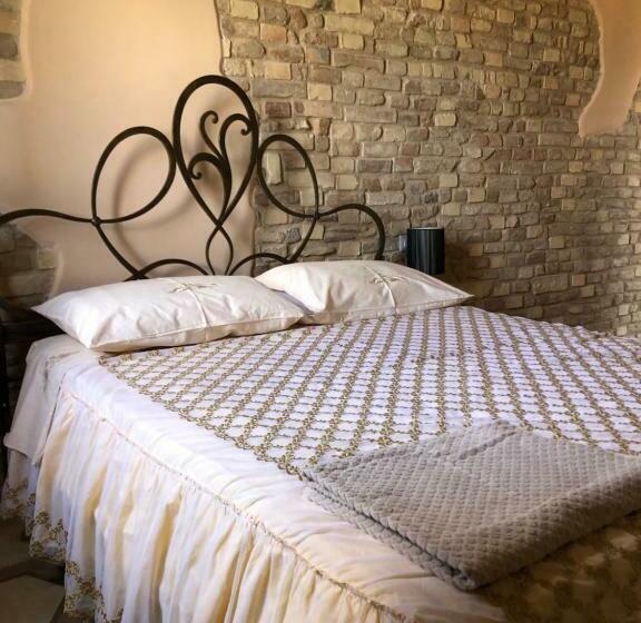 بنسيون La Torre Tra Terra E Cielo