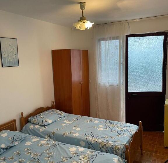 پانسیون Nana S Rooms