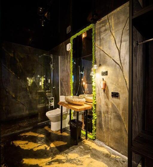 بنسيون Sianisia