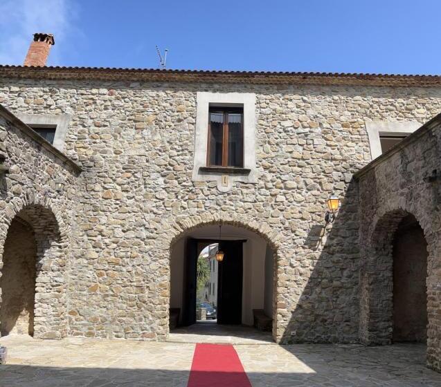 צימר Relais Castello Vassallo