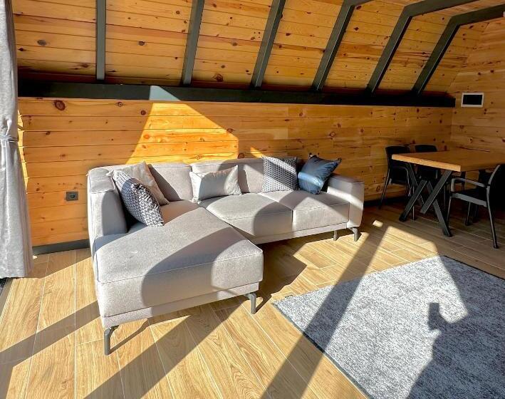 ベッドアンドブレックファースト Varya Tatil Köyü