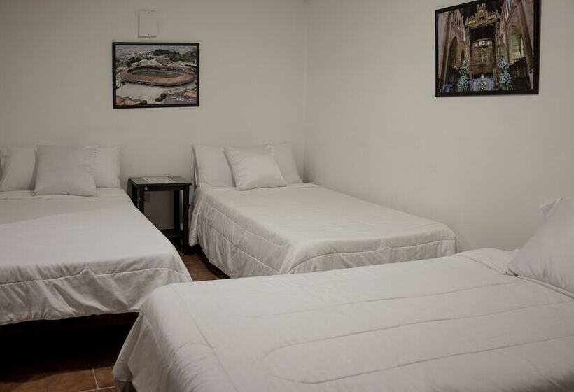 בית מלון כפרי Ayenda Marana