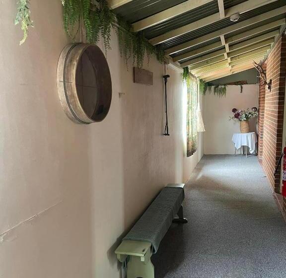 בית מלון כפרי Federal