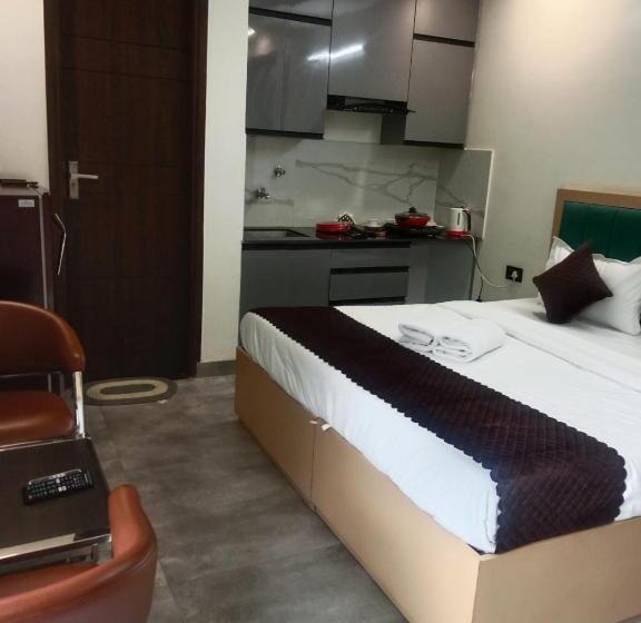 هتل The Leaf Studio Medanta