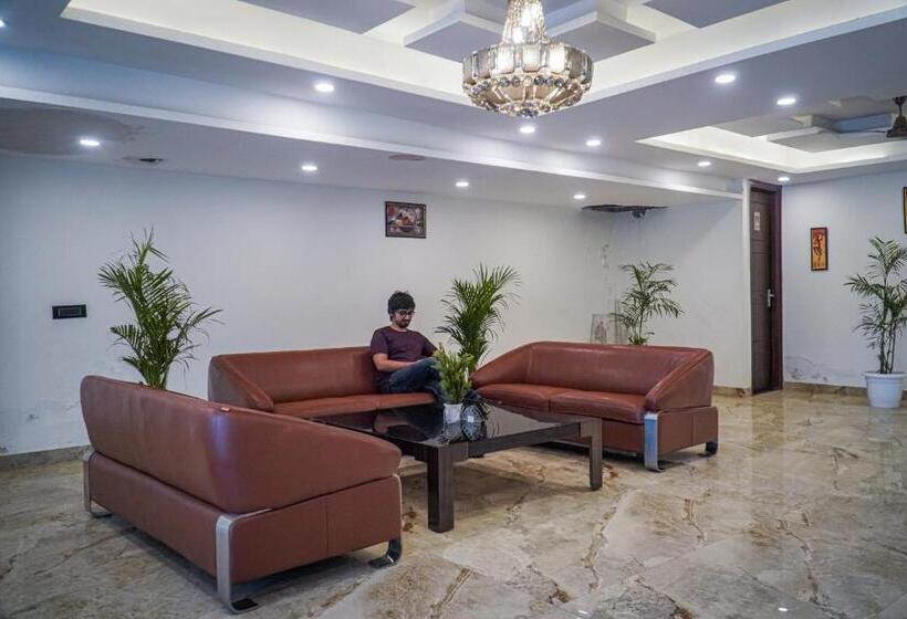 هتل The Leaf Studio Medanta