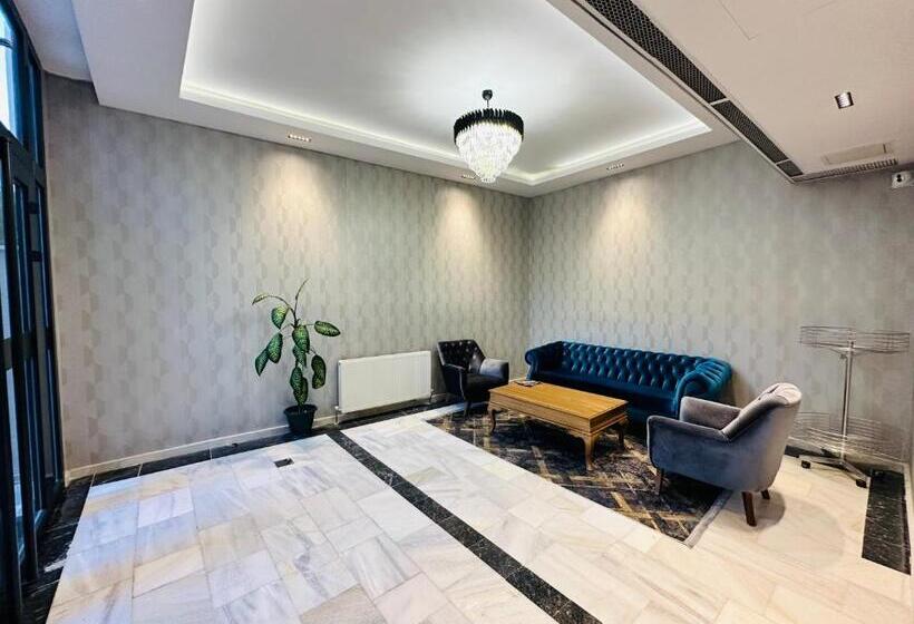 ホテル Nice Royal Suite