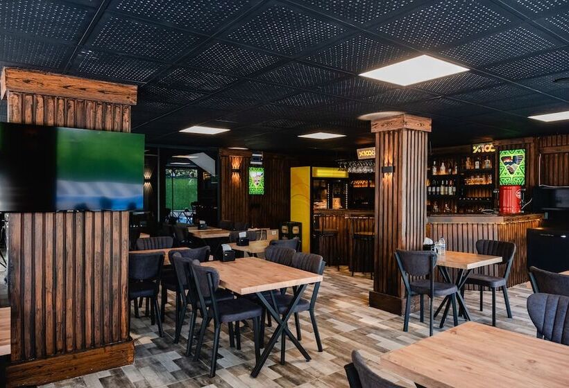 בית מלון כפרי Orange Owl