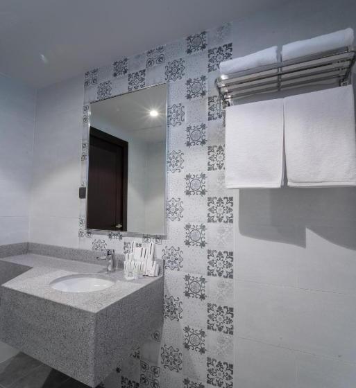 ホテル جوهرة الشرق للشقق المخدومة