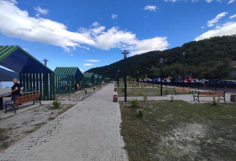 پانسیون Ananuri Cottages