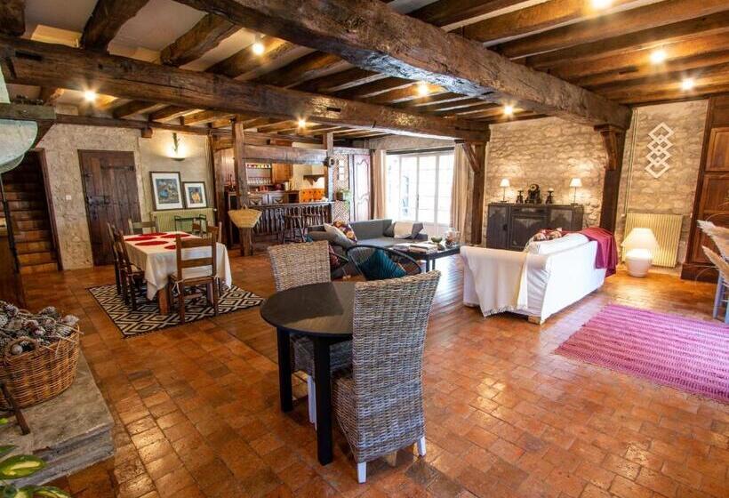 بنسيون Guestroom Saint Ay, 3 Pièces, 6 Personnes   Fr 1 590 330