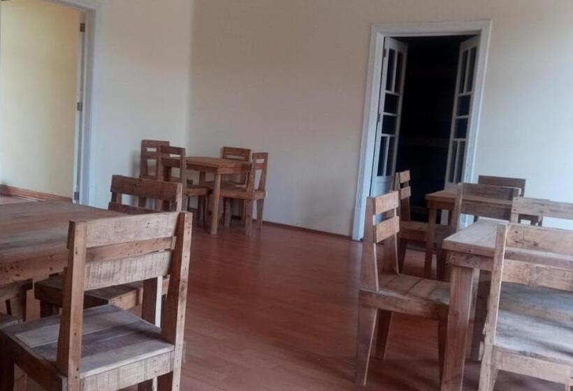 پانسیون Hostal T M