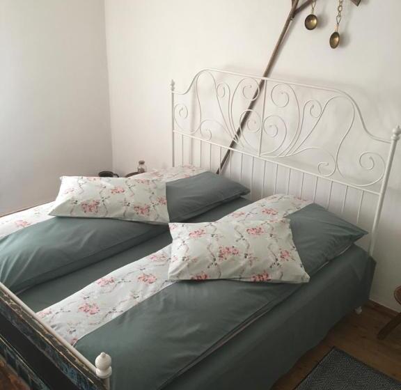 펜션 La Novaci Porumbacu De Sus 270