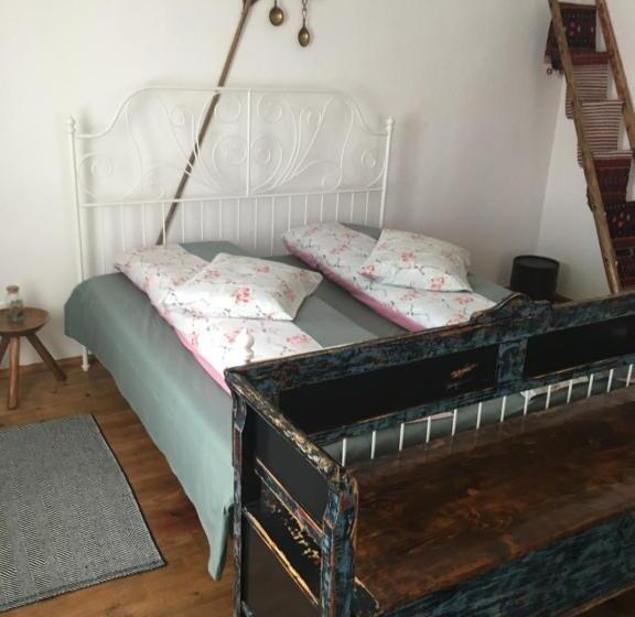 펜션 La Novaci Porumbacu De Sus 270