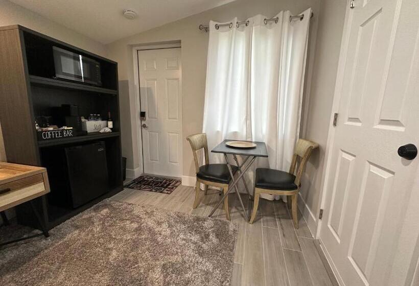 بنسيون Modern Private Studio Margate