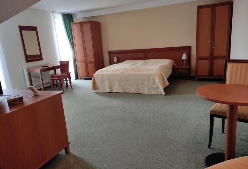 پانسیون Villa Cassandra