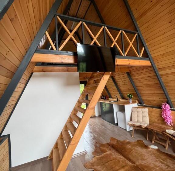 Queen Ci̇ty Hotel And Bungalov