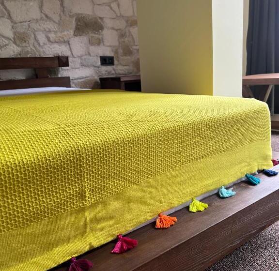 Queen Ci̇ty Hotel And Bungalov