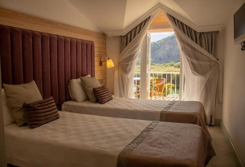 ベッドアンドブレックファースト Aktaş Butik