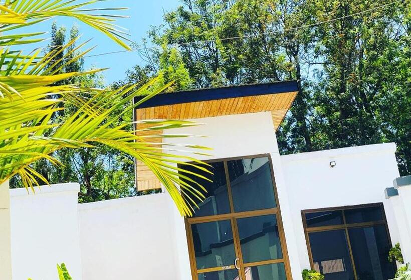 مبيت وإفطار Didas Villa