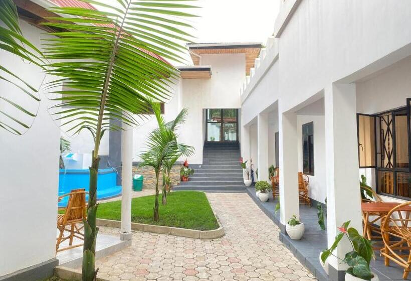 مبيت وإفطار Didas Villa