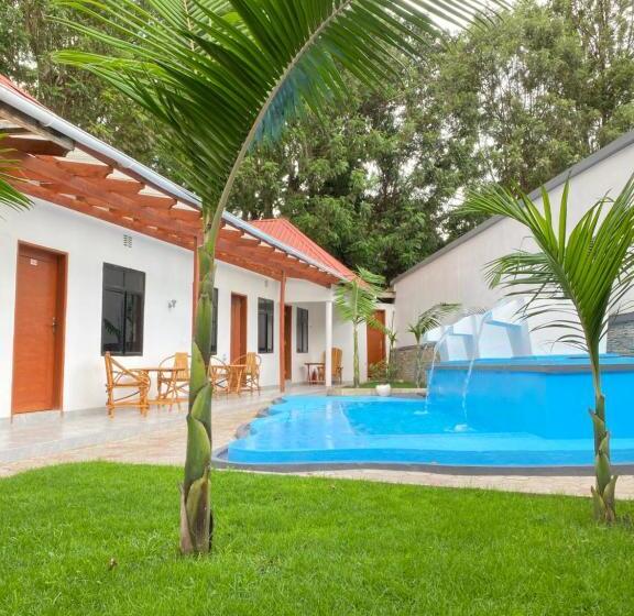 مبيت وإفطار Didas Villa