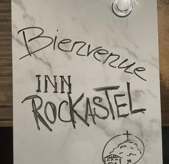 ベッドアンドブレックファースト Le Rockastel