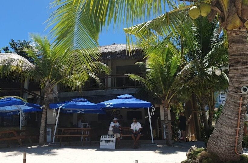 Birdwatchers Beachfront Hotel Panglao