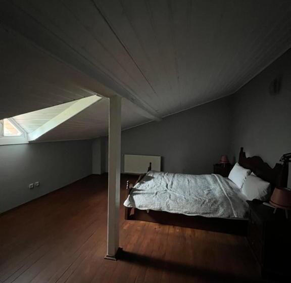 Four Season Villa Apart