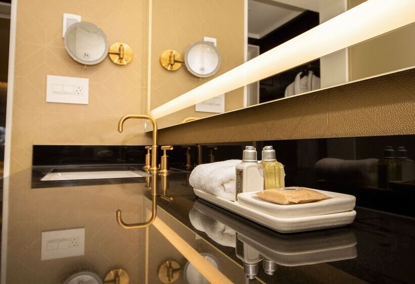 فندق Azur Legacy Collection