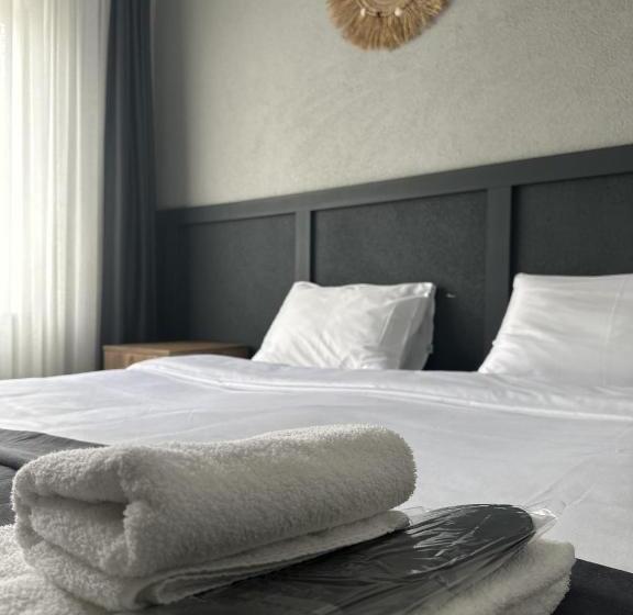 هتل Deri̇n Buti̇k