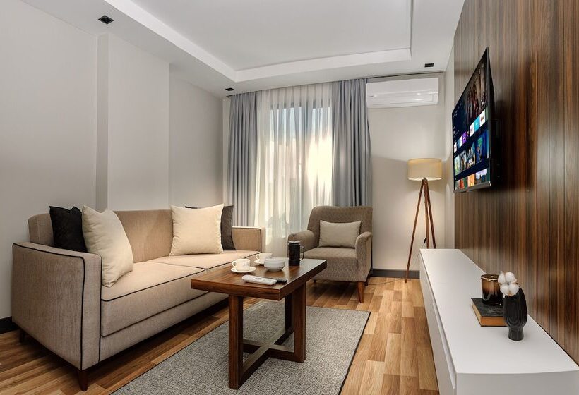 هتل La Mia Suites